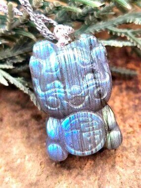 Nature Labradorite Carved Flashy Dragon Baby Blessing Coin Pendant Necklace